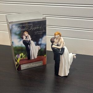 Romantic Couple Cake Topper